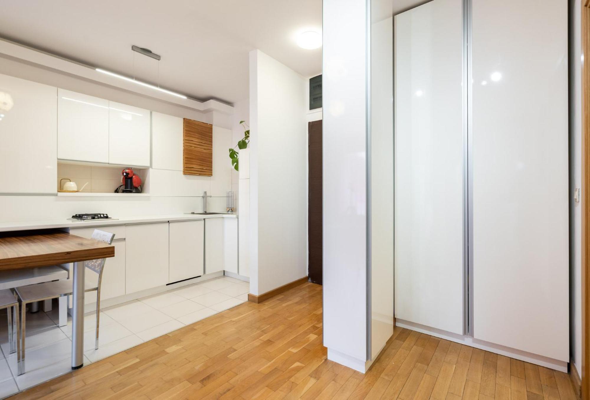 Lazynest - Modern Apartment With Parking & Balcony 부쿠레슈티 외부 사진