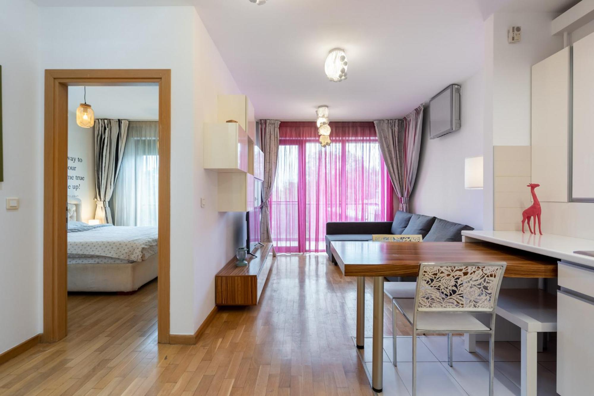 Lazynest - Modern Apartment With Parking & Balcony 부쿠레슈티 외부 사진